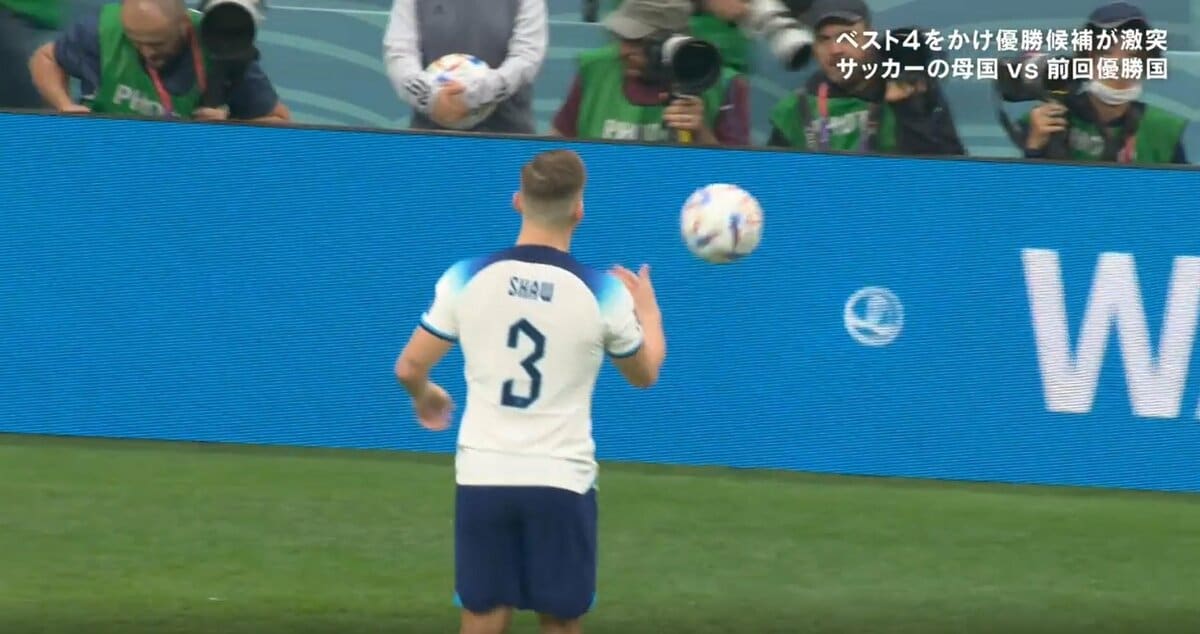 イングランドvsフランス 開始10秒の珍プレー え 何あった キックオフ直後にボールを蹴り出す行為に視聴者混乱 サッカー Abema Times