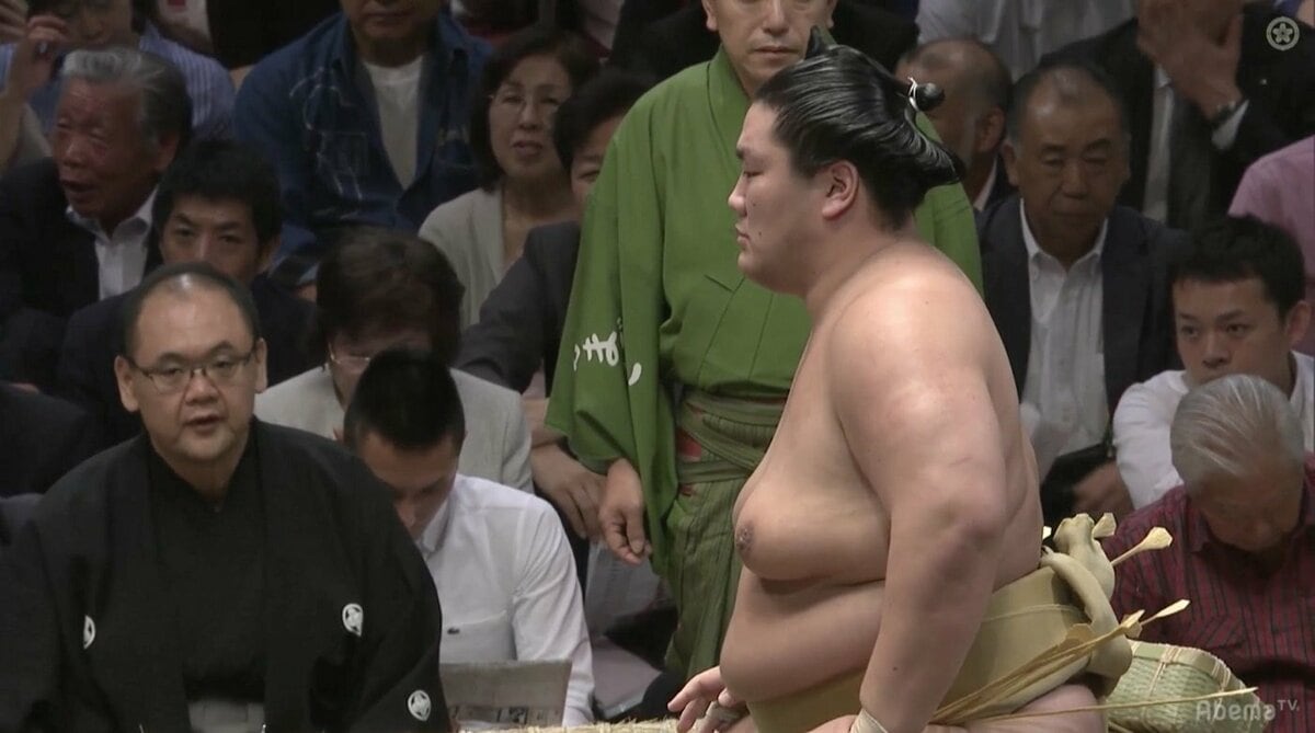 調子が上がれば力士の乳首も上向きに 清見潟親方「バロメーターで胸を見る」 | 大相撲 | ABEMA TIMES | アベマタイムズ