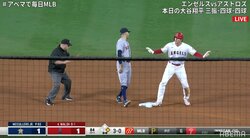 大谷翔平、今季24個目の盗塁で塁審と一緒に“セーフ” 「しっかりベースに足がついています」実況もひと安心