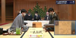 藤井聡太王位 対 豊島将之竜王“十二番勝負”の開幕局は「相掛かり」に／将棋・王位戦七番勝負