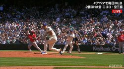 大谷翔平の足を踏んだ投手、今度は打球が直撃 足に受難の一日にファン「ゴンザレスも厄日だな」「今日はピッチャー災難だな」