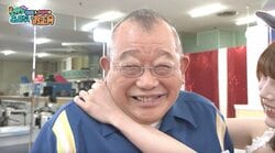 コスプレ美女の“ご褒美キス”に鶴瓶が満面の笑み 霜降り・せいや「初日の出みたいな顔」