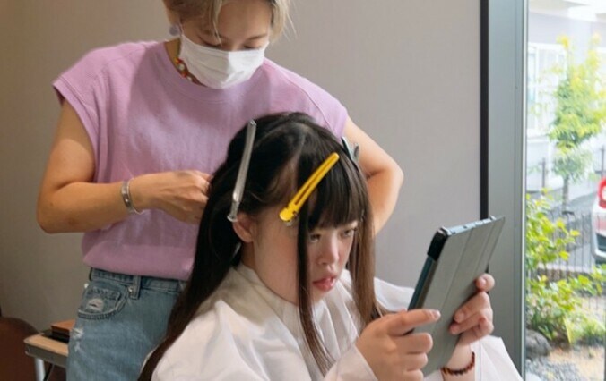 【画像】ヘアアレンジ中の菜桜さん