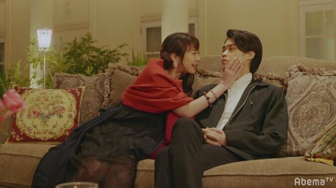 「あなたは私のもの」磯村勇斗＆山下リオの大人なキスシーンに衝撃 7枚目