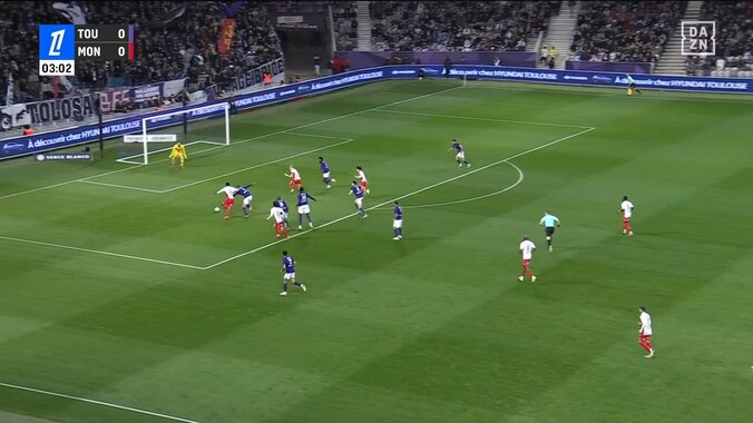 【映像】南野拓実、2人相手に超強気ドリブル→巧妙過ぎる縦パス