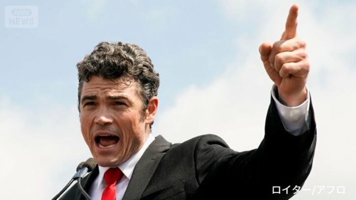 米議会襲撃事件の支持者の集会で演説するケント氏　ワシントン　2021年9月18日　