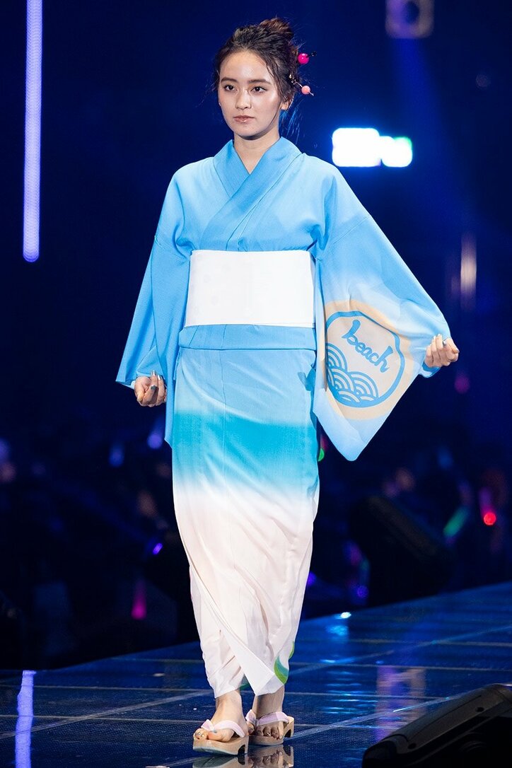 山田優が圧巻のスタイルで存在感放つ! 人気モデルが一堂に『TGC』【画像集】