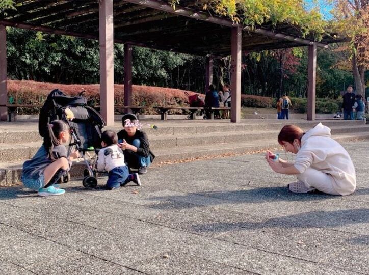 杉浦太陽＆辻希美、友人家族と公園でピクニック「平和で癒された休日」