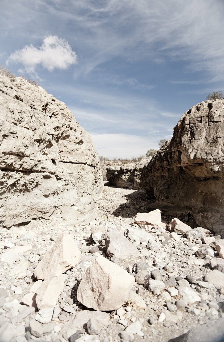 アメリカ=メキシコ間の国境問題を描く衝撃作『ノー・エスケープ 自由への国境』　過酷なロケ地写真を公開