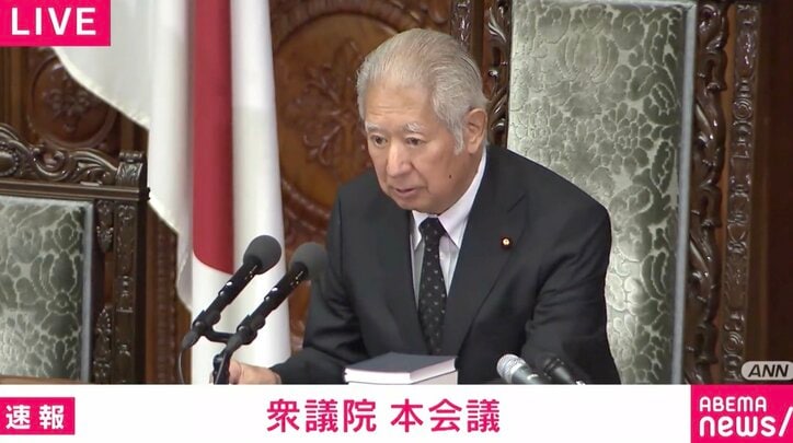 【写真・画像】「短いっ！」議長の“フライング採決”に国会どよめき&事務総長も苦笑…いったい何が起きた？　1枚目