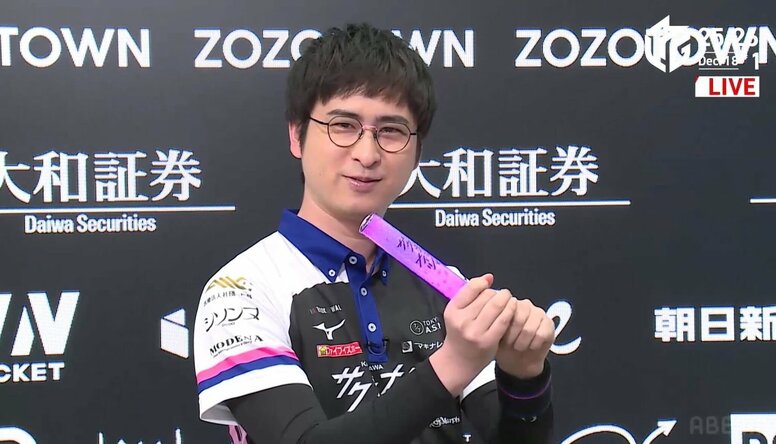 ルーキー阿久津翔太、開幕戦以来の待望2勝目！ チームは勢いに乗る3連勝「これからもっと勝ってチームに貢献」飛躍を誓う/麻雀・Mリーグ