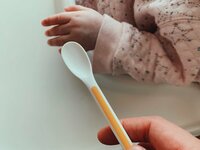 水嶋ヒロ『離乳食のはじまり 悲しいけどかわいい』