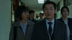 海外でも大人気！チョ・スンウ × ペ・ドゥナの大ヒットサスペンススリラー『秘密の森 ～深い闇の向こうに～』