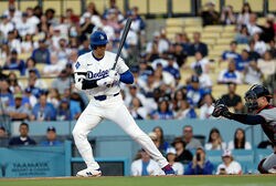 球場大ブーイング！ 大谷翔平、ボール確信→まさかの判定で叫ぶも…光った“神対応”にSNS称賛「これぞスターの姿」