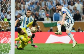 W杯決勝のやり直しを！ フランスメディアがメッシのゴール無効を主張し20万人超が署名も誤算？ 主審が証拠を見せて返り討ち