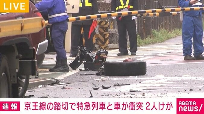 脱輪したタイヤ