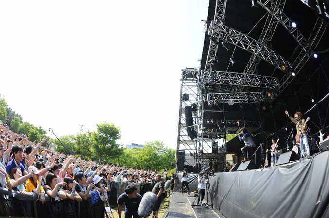 星野源、くるり、[Alexandros]らが新木場を彩った1日　ライブ写真とセットリストを公開【メトロック2016 東京開催day2】 29枚目