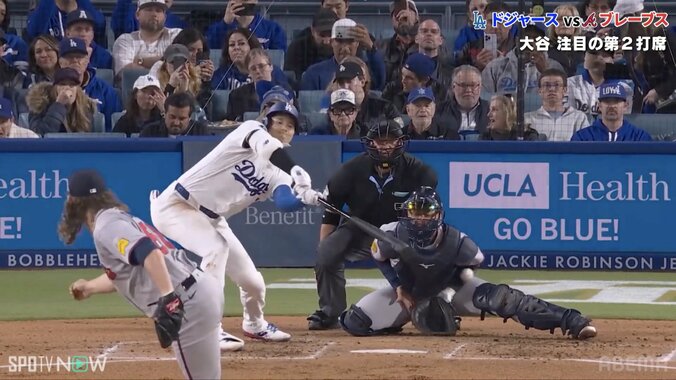 【写真・画像】佐々木朗希にサイ・ヤング賞投手が“熱血指導” 「あれ大事だね」齋藤隆氏も絶賛…ベンチで捉えた一部始終　1枚目