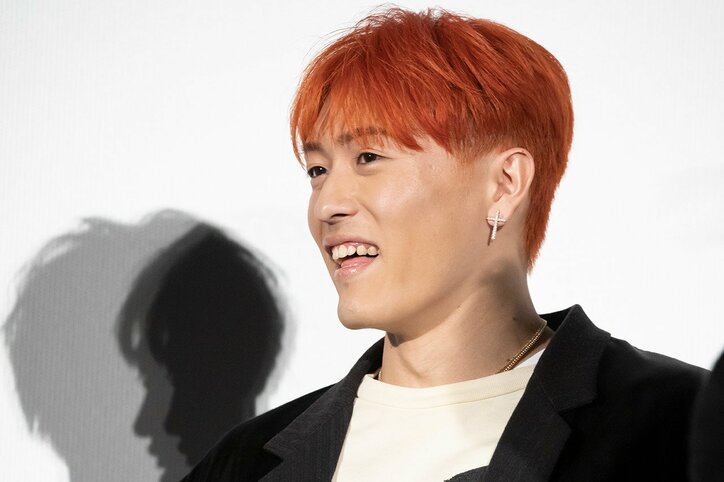 片寄涼太&橋本環奈の舞台挨拶にGENERATIONSがサプライズ登場!ファンも大喜び 映画『午前0時、キスしに来てよ』