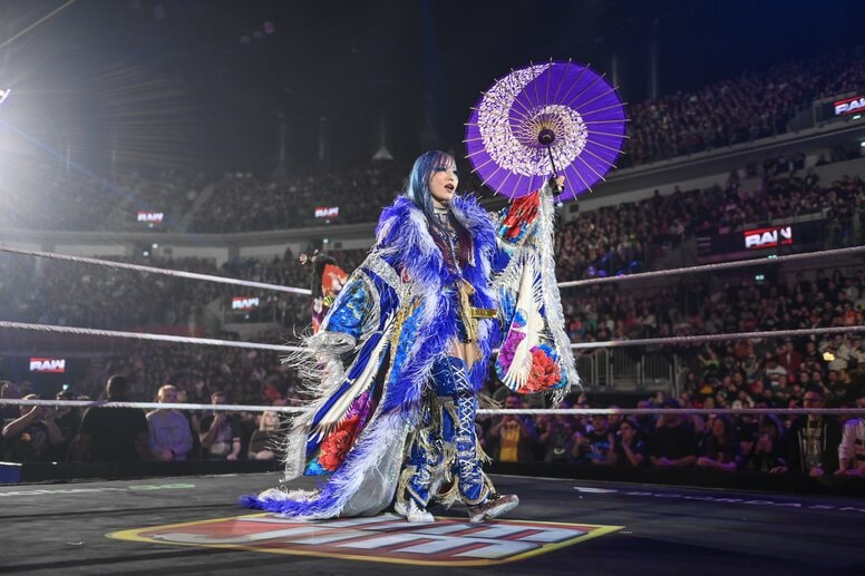 「宇宙全体で最も美しい海賊王女」カイリ・セインのドレス姿が6.3万いいねの大バズり