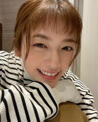 小芝風花の近すぎるオン眉自撮りにファン歓喜「24時間眺めていたい」「素敵すぎて眩しい」