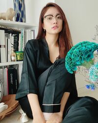 谷まりあ、こだわりの“おうちスタイル”を披露 「部屋着いいですね」「メガネも素敵」とファン称賛