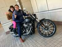 デンジャラス ノッチ『夫妻でお出かけ』