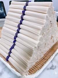 渡辺美奈代『大家族のそうめん』