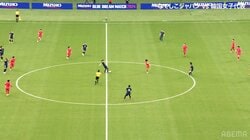 繊細すぎる…長谷川唯、“超絶トラップ”で高速パントキックをビタ止め！「ダントツに上手い」「技術がやばい」「最高だな」圧巻テクニックにファン驚愕