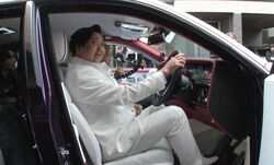 8000万円の激レア高級車に衝撃！「天井がプラネタリウム」有名社長の愛車コレクションがスゴすぎる！