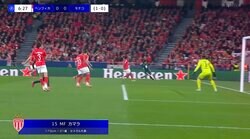 南野拓実の「クロスはなまる！」 “魔法の左足で”決定機演出…高精度センタリングに「タキええやんけ」称賛続々