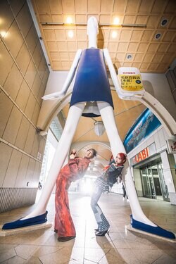 Osanpoやチーム友達で話題のSOCKSによる 8年ぶりとなるフルアルバム「大人気大人気」配信リリース！ 収録曲より、DOKUTOKU feat. 7のMV公開！