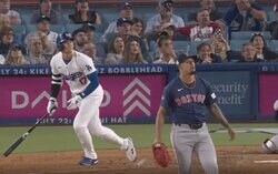 そこに落ちるのかよ！ 大谷翔平、“ギリギリ打”で異変が起きた…！？ 打たれた相手投手の様子がおかしくなる「カッコ良すぎるだろ」「さすがに反則でしょ」