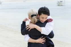 モテ男子・じゅんせい、金髪高1美女・みずきとカップルに！熱烈ハグで「めっちゃ幸せ」『今日好き』卒業編2022最終回