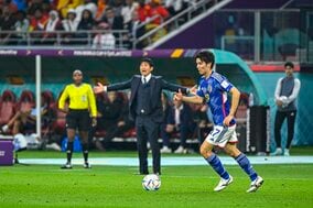 「日本のサッカーでは考えられないこと」「苦しい前半で変えるべきだった点」【日本代表、目標のW杯8強へ一歩前進! スペイン撃破後の激論】(1)