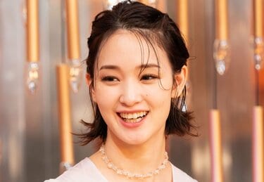 剛力彩芽、芸能界入りのきっかけ“偶然撮影された”幼少期の写真を公開