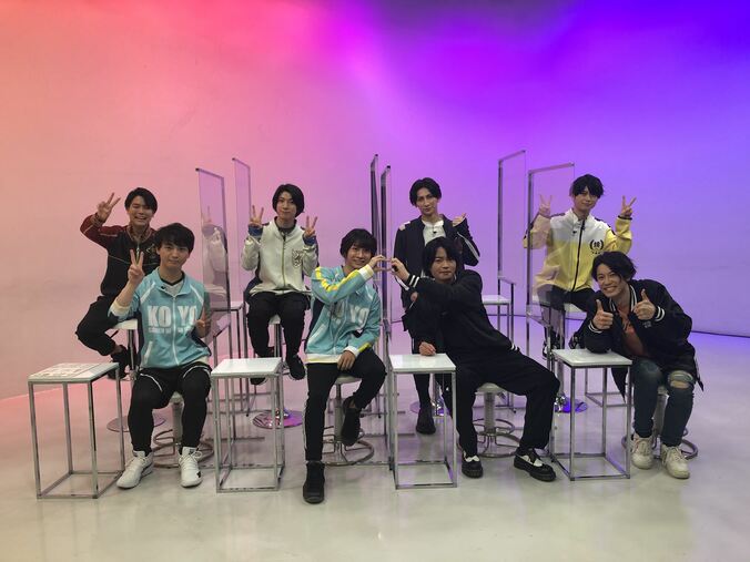 総勢8名のキャスト陣が出演！「『フットサルボーイズ!!!!!』×『トライブナイン』コラボ特番レポート 1枚目