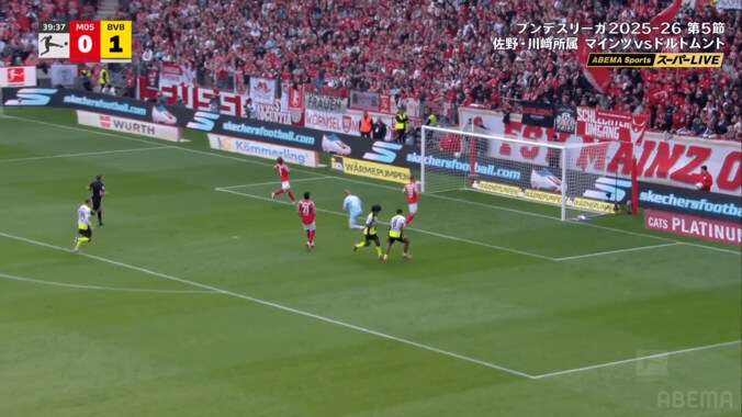 ありえない！ 佐野海舟に同情の声…「さすがに無理」「なんでボランチが最後の砦なの」まさかの数的不利→無慈悲な失点の一部始終 5枚目