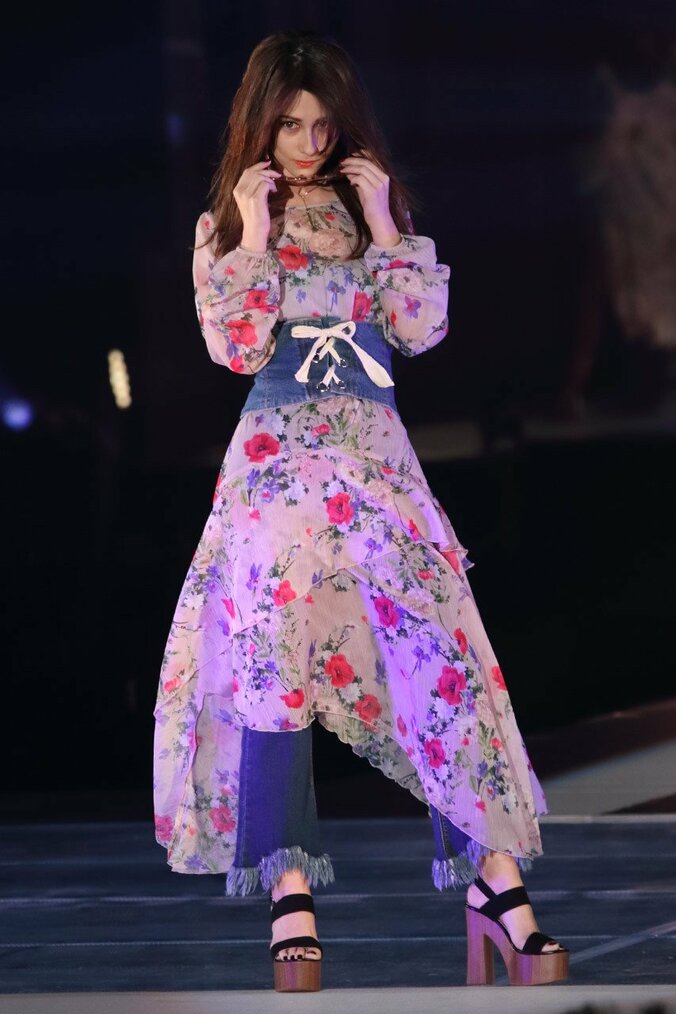 【画像集】ちぃぽぽ、りかりこ、紅蘭、菅田将暉も！「マイナビ GirlsAward 2017 SPRING/SUMMER」 2枚目