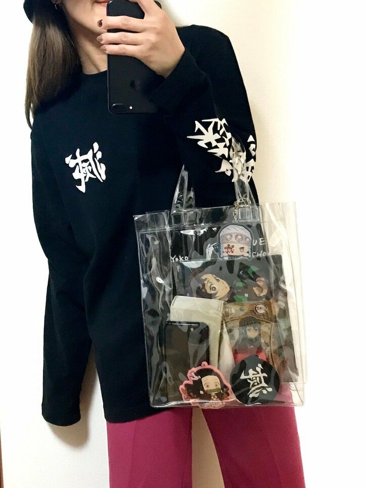 「鬼滅の刃」グッズ通販開始!ファッションに推し活を忍ばせるプチキャラグッズが人気