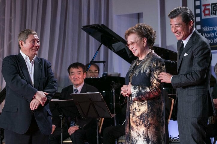 菅田将暉は“オーバーワーク”? 佐藤浩市「いま走らなかったら、いつ走るんだ!」