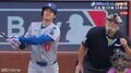大谷翔平は「数時間前に打者に投げてた男です」現地記者も驚愕のホームラン→本人は“全力マッチョポーズ”披露で「疲れ知らず」アピール