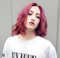 みちょぱ「一瞬あたしかと思った」アプリで女性化したEXIT兼近が「美人」「パッと見みちょぱ」と話題