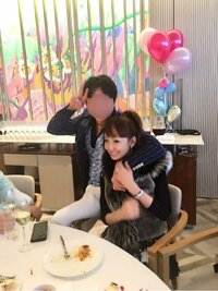 神田うの 娘が6歳になり、豪華な誕生日会 夫とラブラブ2ショット公開