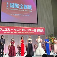 AHN MIKA『第33回日本ジュエリーベストドレッサー賞2022』