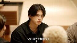 “顔だけでバズった”超イケメンのベッドで朝5時に…人気YouTuberの迷惑行動を暴露