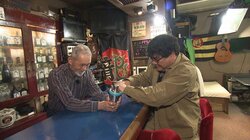 ブルース・リーとも共演した尊敬する兄が死去 「形見のカクテルシェーカーで献杯したい」 ガチガチの容器は開封できるのか!?