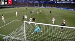 衝撃！ 堂安律、"超弾丸"スーパーゴール炸裂の瞬間「すげえええ」「完璧な崩し」 1人で相手DF陣を翻弄→高難度“ワンタッチボレー”にスタジアム騒然