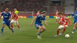 佐野海舟が「マジでエグい」 マーク2人をダブルタッチで抜き去る驚異の突破「うますぎて笑えてくる」称賛の声