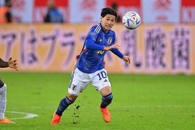 日本代表で南野拓実のベストな起用法は？｜トップ下が適性だが…現状２番手の位置付け。ターンオーバーなら先発の可能性も【記者の視点】